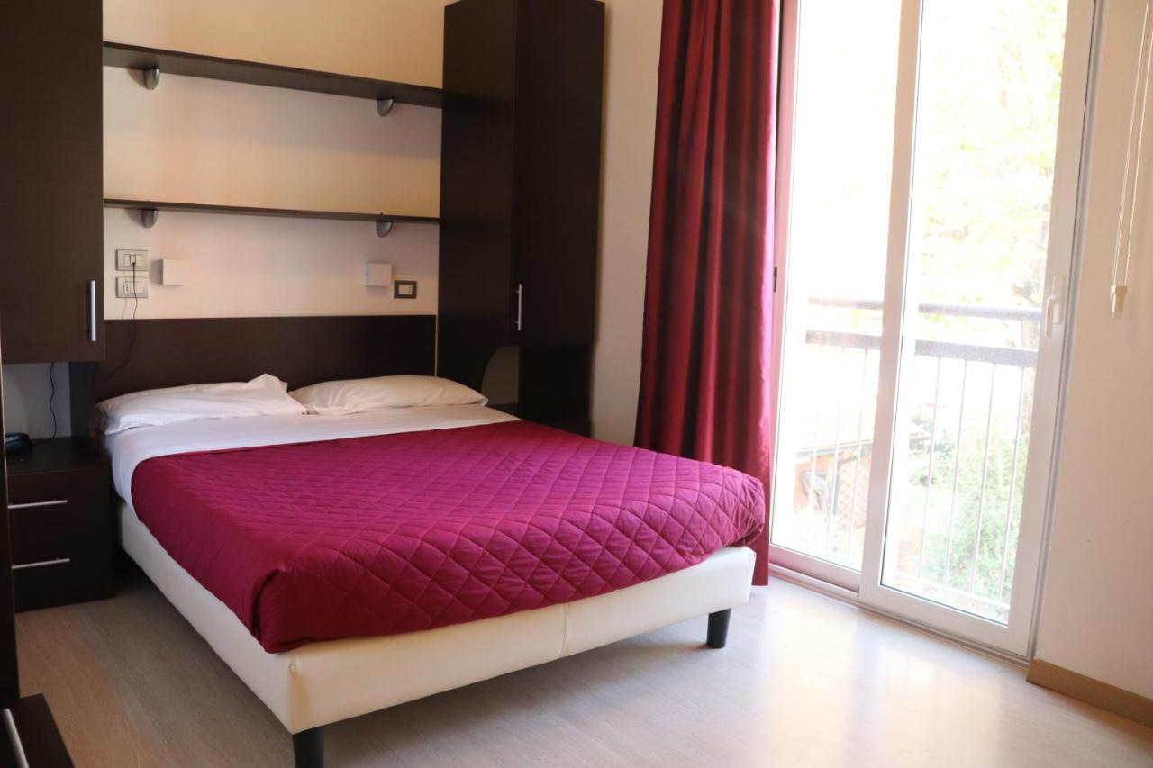 Hotel Morolli ริมินี ภายนอก รูปภาพ
