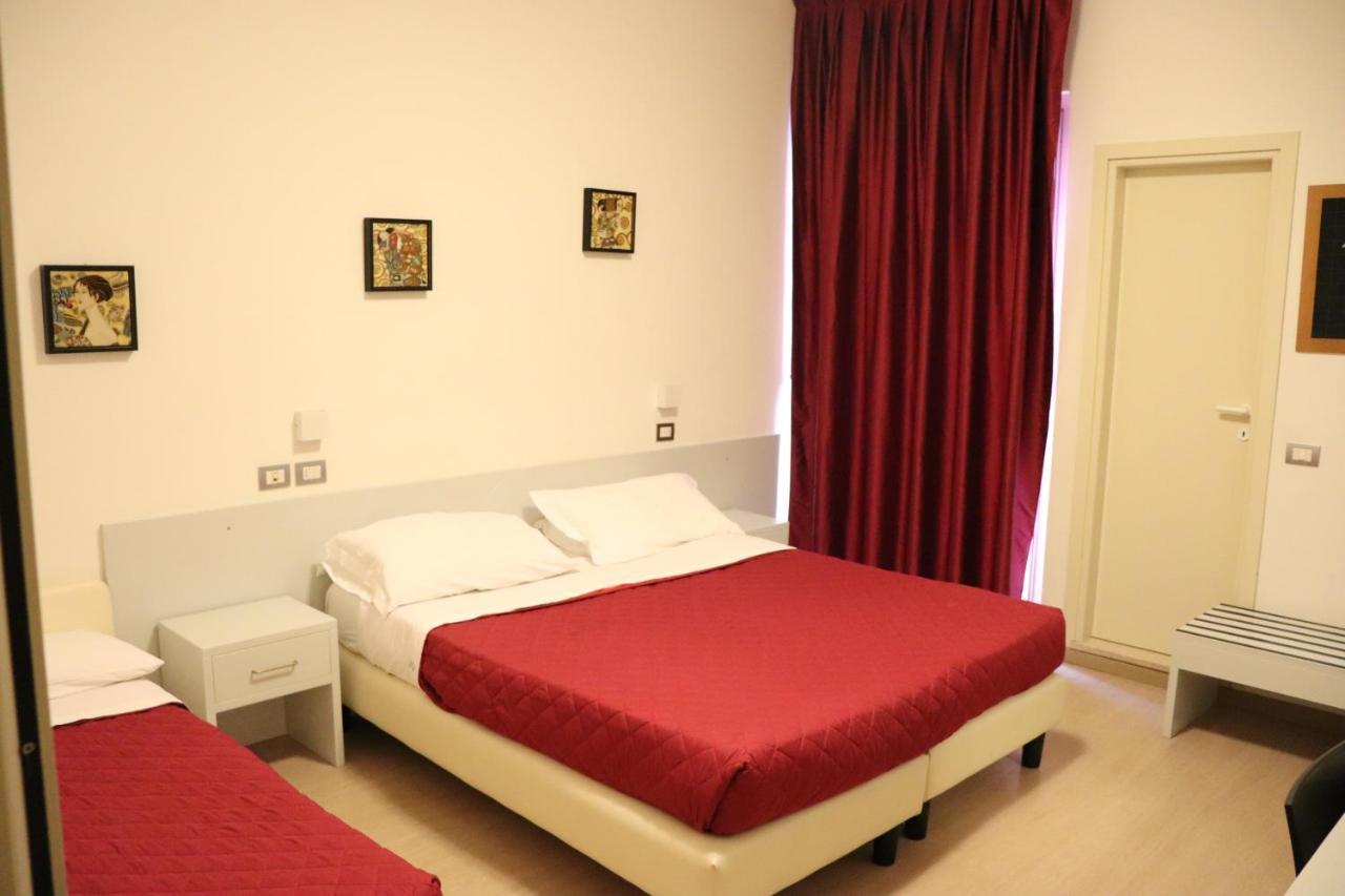 Hotel Morolli ริมินี ภายนอก รูปภาพ