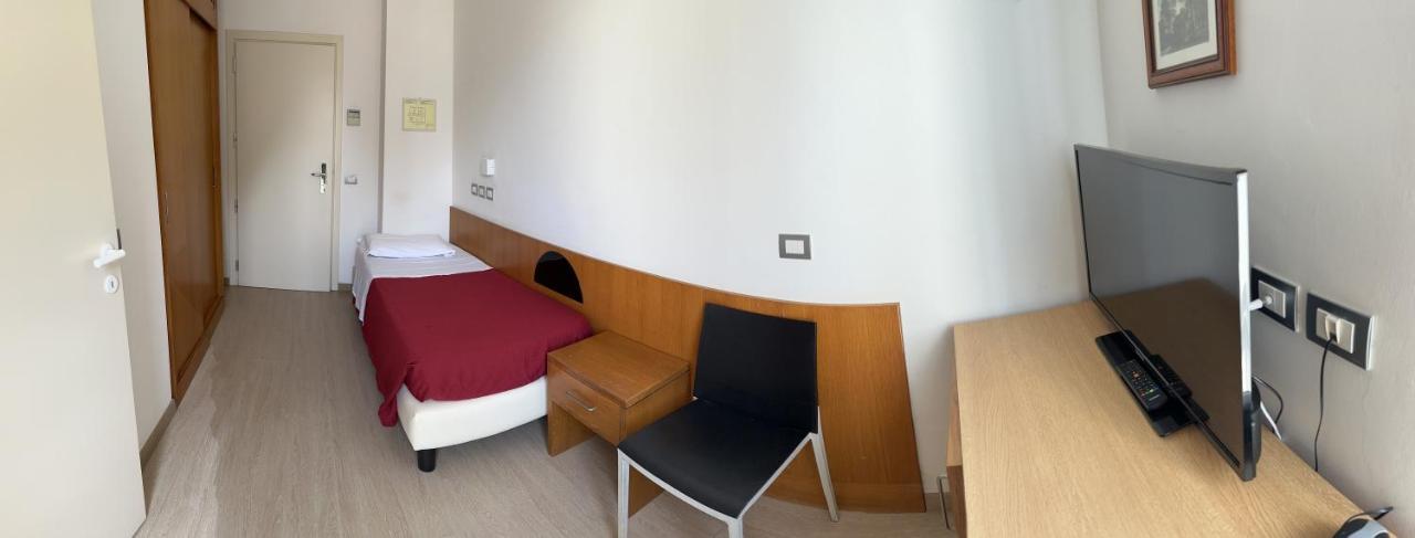 Hotel Morolli ริมินี ภายนอก รูปภาพ