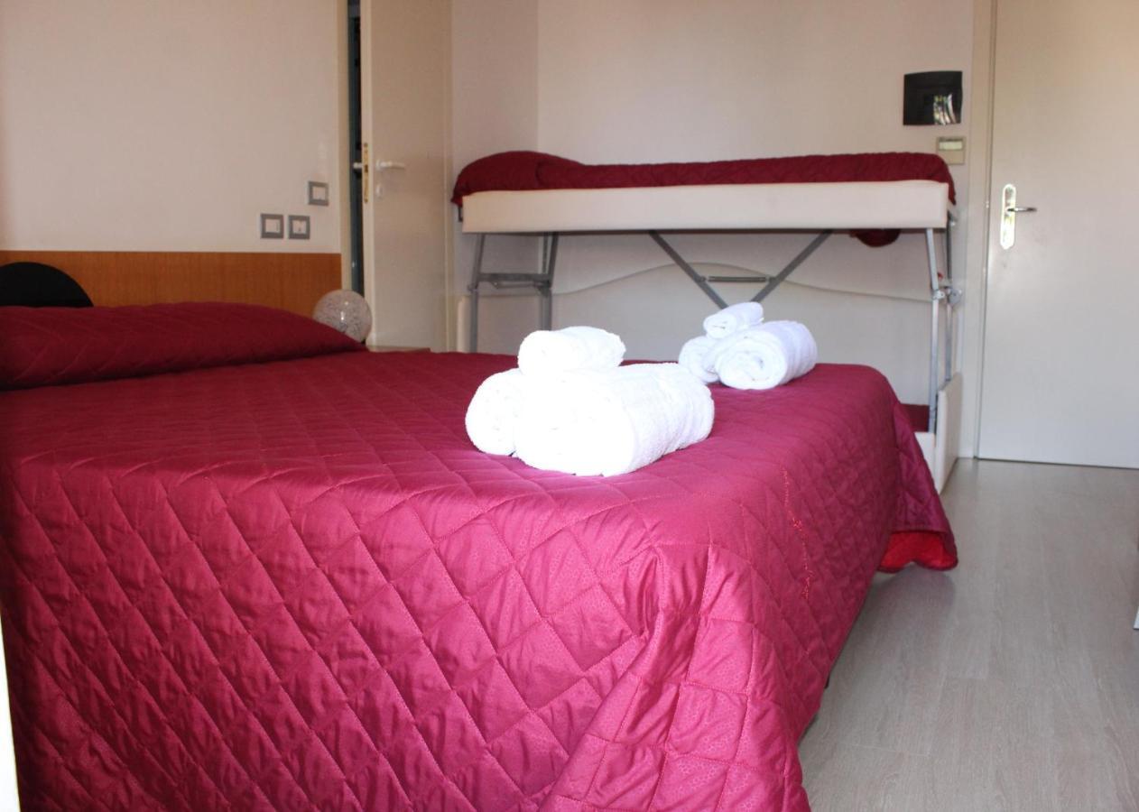 Hotel Morolli ริมินี ภายนอก รูปภาพ