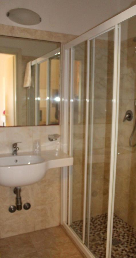 Hotel Morolli ริมินี ภายนอก รูปภาพ